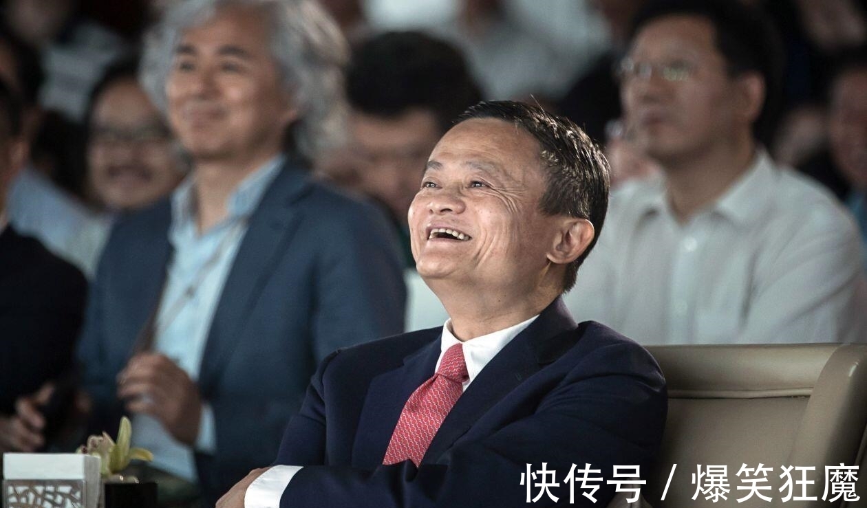 马云|市值一年腰斩超一半！阿里巴巴问题不断，责任在马云还是张勇？
