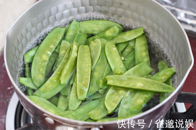 大虾|减肥期也能吃的家常小炒,高蛋白低脂肪营养足,脆嫩鲜美老少皆宜