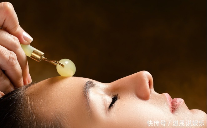 脸部肌肤松弛太显老不妨试试5个小妙法，让你皮肤更紧致
