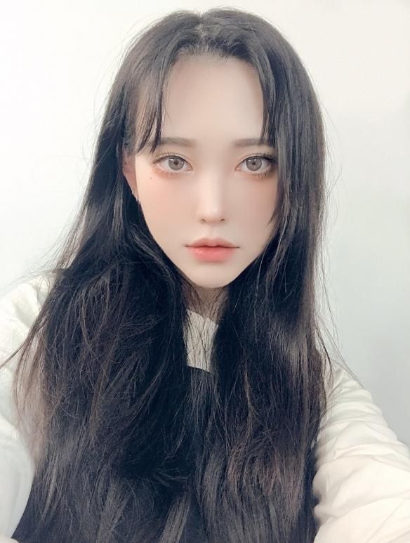 高颜值+化妆技巧=男女通杀！韩国美少女COS富江走红