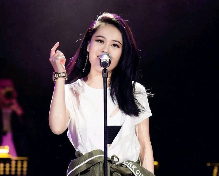 你认为周深和米希亚是怎么在决赛中被淘汰的