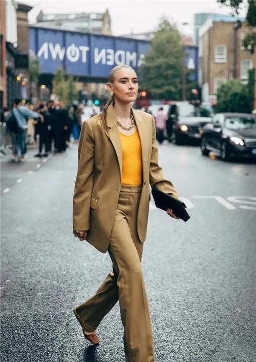 穿风衣、大衣高级？你错了，不掌握这4个“技巧”，只会显土显矮