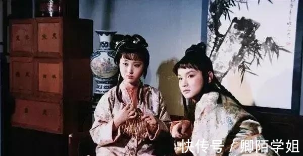 薛宝钗|贾宝玉为什么不喜欢端庄的薛宝钗,而喜欢说话刻薄的林黛玉呢?