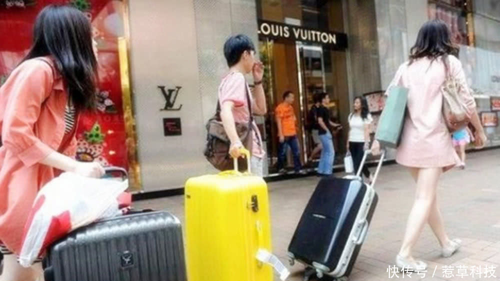 背包|外国人出门喜欢背包,而中国人喜欢带行李箱,这是为什么呢?