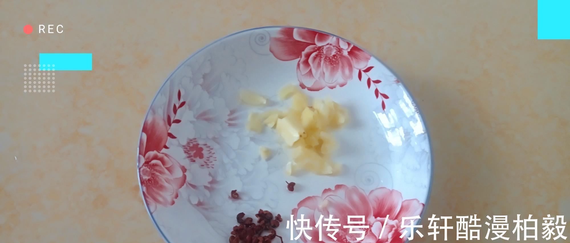 番茄红素|夏天适合吃这菜，酸甜爽口吃了还想吃，几块钱就能做一盆