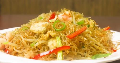 主食|是菜也是主食,几只鲜虾1个鸡蛋炒出鲜香味美虾仁炒粉丝