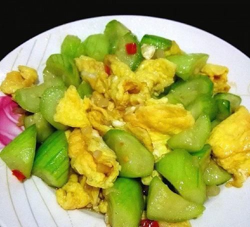 人到中年想长寿，多吃三种食物，排毒消脂，补水润肤，早吃早好