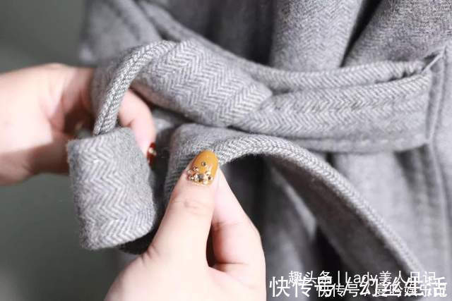 风衣后面的腰带怎么系有6种系法,可能你一种都还不会!