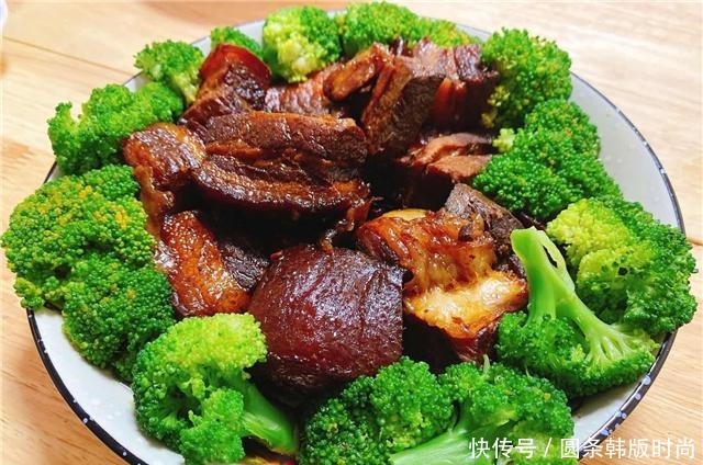 亲自|婆婆生日我请假回家,亲自下厨做一桌菜庆祝,老公看完都吃醋了!