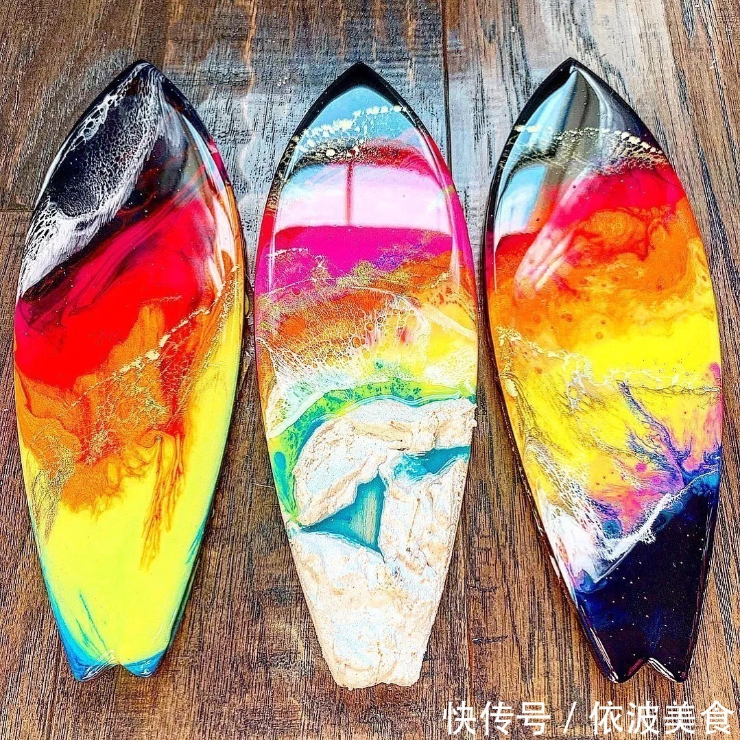 夏威夷&从没学过美术的她,用简单粗暴技法画画,让她成为了百万富豪