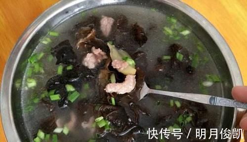 长高|骨科专家：这种食物坚持吃，补充钙含量，孩子长高后会感谢你！
