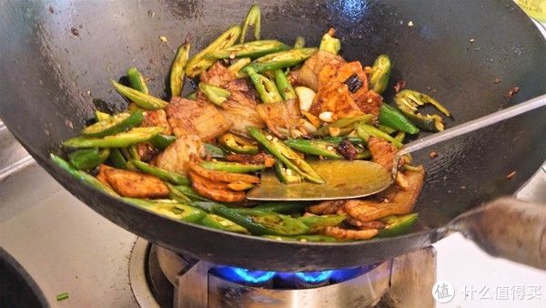 下饭|超级简单又下饭的回锅肉，你也来试试吧！
