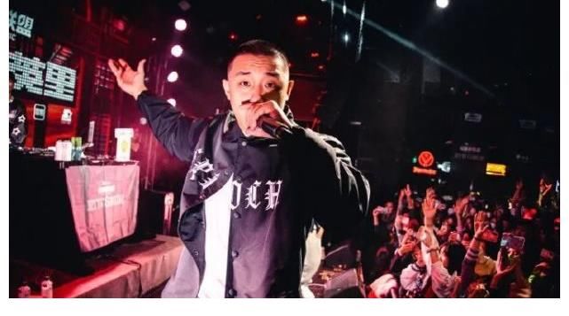 赠票北京笑男孩守卫疤鹤胖先森翁杰郭大Swag老徐等