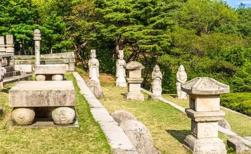 在位|他是古代最长寿的皇帝,活到103岁,在位时间比乾隆还长,陵墓位置成谜