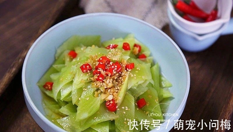 12道新年素菜，好吃还好看，年夜饭端上桌，比大鱼大肉更早光盘