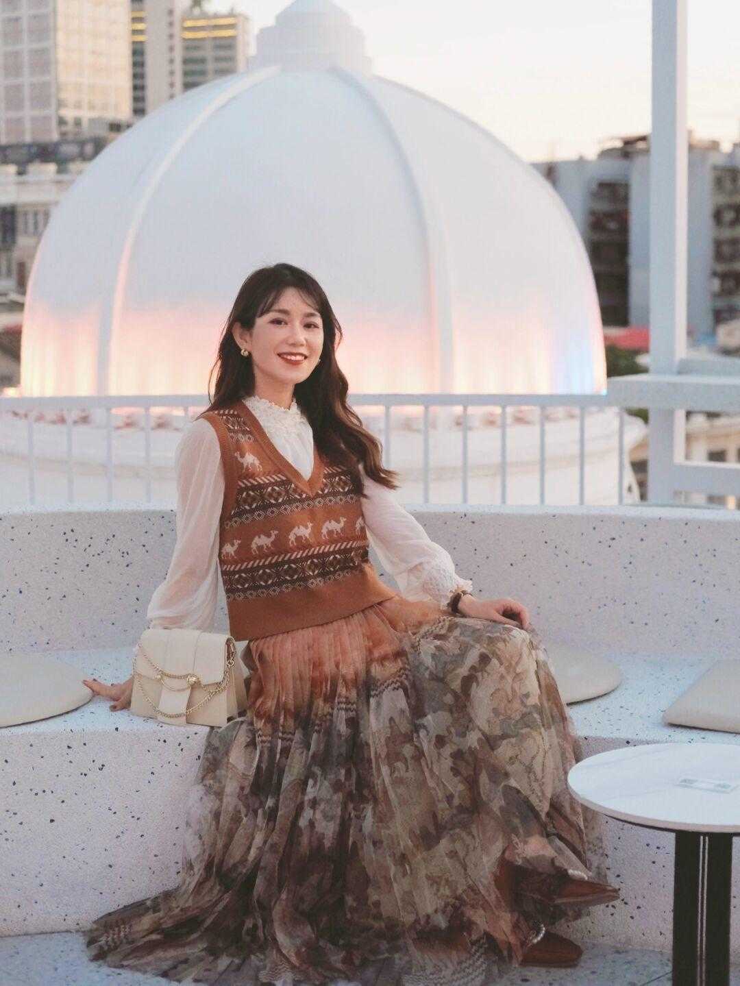 半身裙|复古穿搭的技巧公式，这几个配色更显年轻，高级洋气