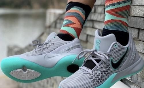 水泥地 绝对耐磨,最适合水泥地的实战篮球鞋推荐!