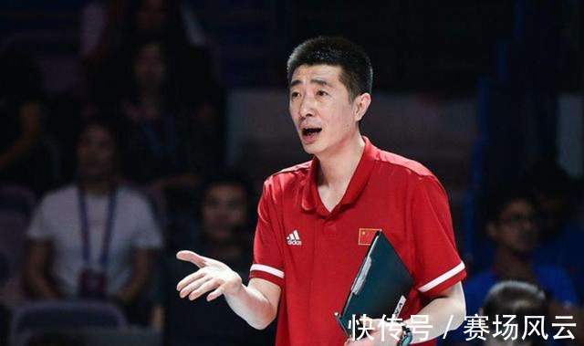 主教练|2位助理教练即将离开!郎平团队骨干只剩赖亚文,中国女排缺教练