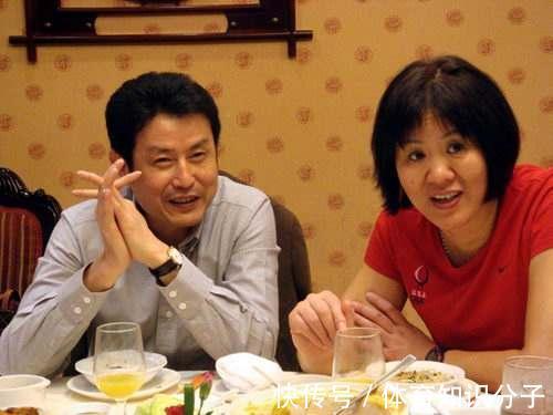 陈忠|正式复出,郎平陈忠和联手上任,中国女排2022年再攀高峰