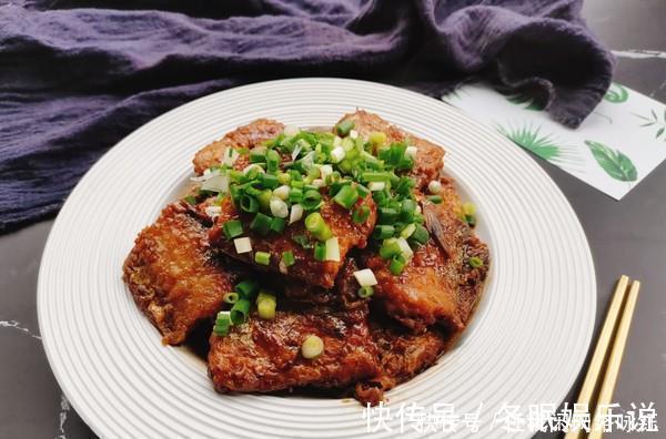 鱼肉|无论解冻什么鱼,不要直接用水泡,教你1方法,吃着跟活鱼一样鲜!