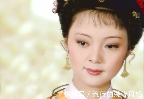 林黛玉@红楼梦:曹雪芹对薛宝钗有多狠?所有的正面夸赞,都跟着否定打脸