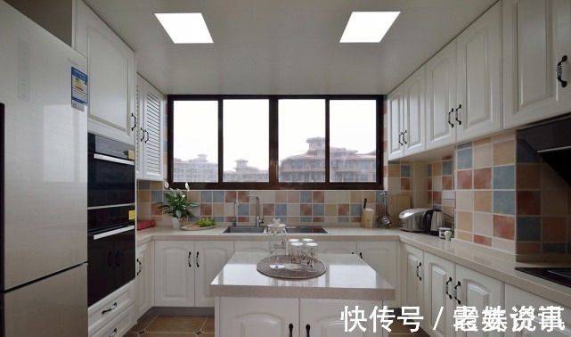 浅蓝色|131平以甜美欢快清新的设计风格为主调,从进门就有家的感觉