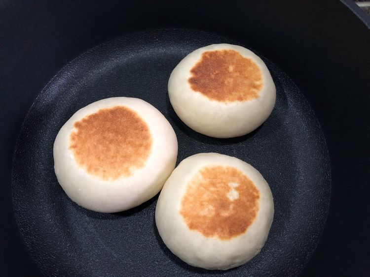 无水无油的酸奶蜜豆小面包，不用烤箱也能做，比买的还好吃