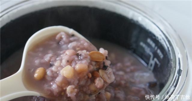 光泽|是“穷人的阿胶”，如果时不时地喝一碗，皮肤就会有光泽有弹性