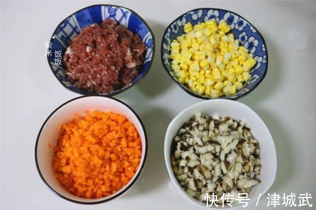 想吃烧麦不用买，自己做馅料更丰富，一次多做些，早餐不愁了