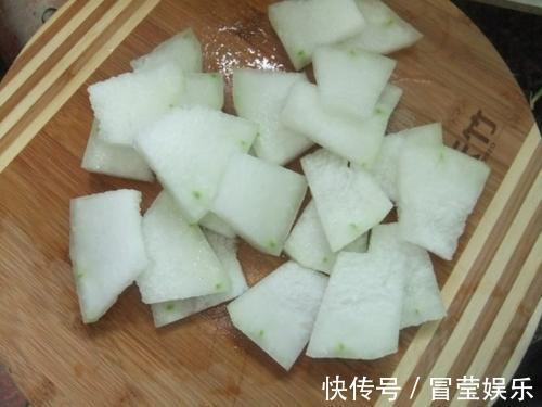 绿豆芽|夏季减肥吃什么菜冬瓜利尿、豆芽减脂、丝瓜通便,今晚就炒一盘