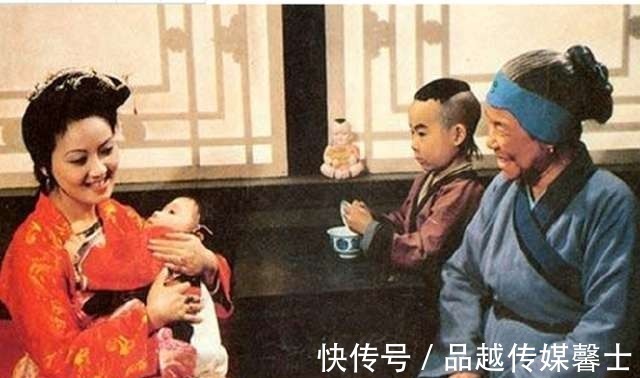 情商！《红楼梦》中，王熙凤的情商有多高？看她对刘姥姥的态度就知道了