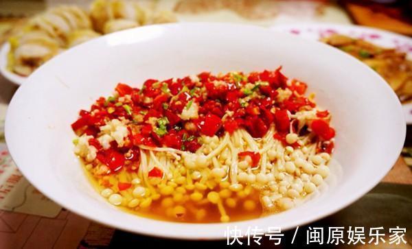 香菇豆腐|美食推荐豆豉蒸鳕鱼,香芹腊肉,香菇豆腐,剁椒金针菇