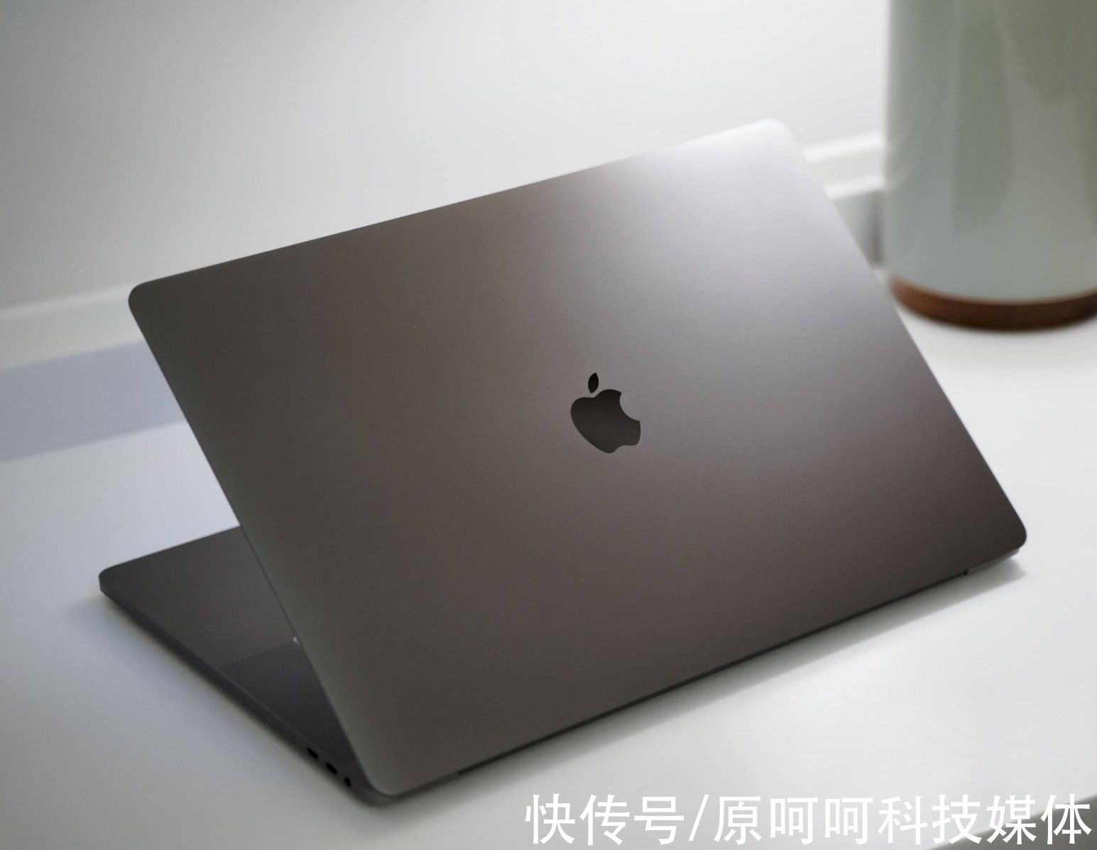 围观!最好的7款Apple电脑推荐:时尚简约设计+顶级性能喜欢吗?