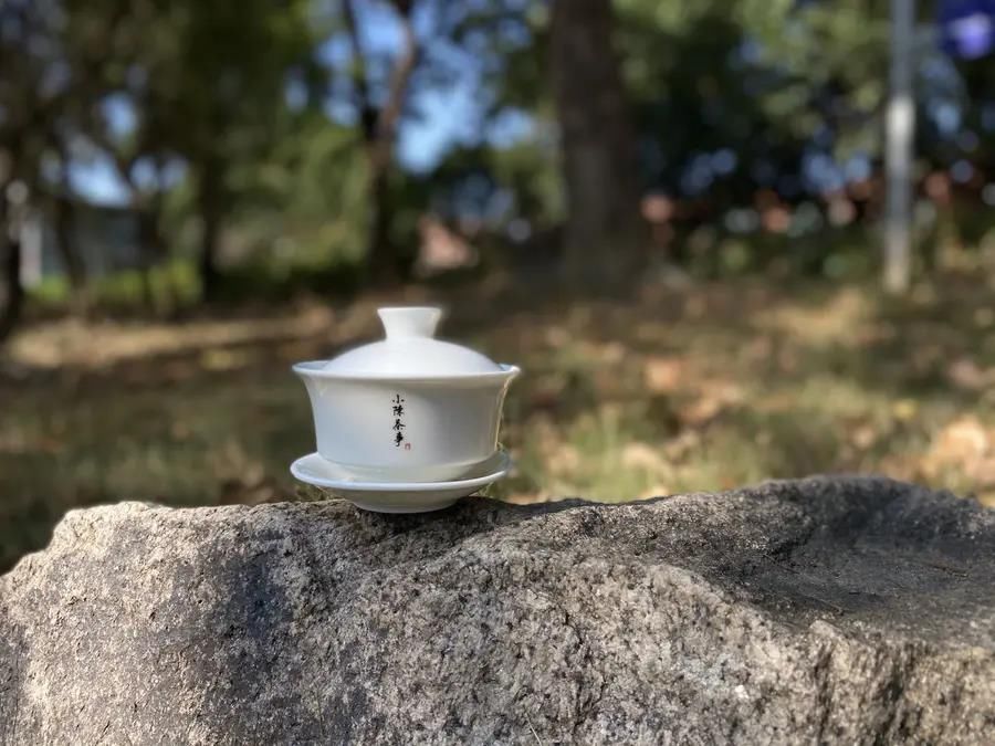 茶叶|买盖碗挑大的，还是小的？110毫升还是150毫升？学会可别再乱买了