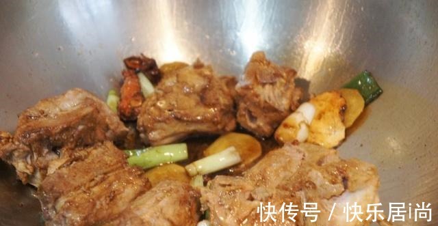 土豆|大丰收,东北特受欢迎的菜,经典又接地气,出锅瞬间征服你的胃!