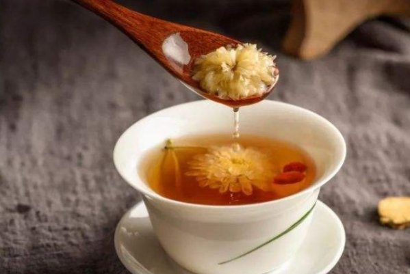 菊花|菊花和此物是“天生一对”,经常泡茶喝,养肝明目,越喝越健康