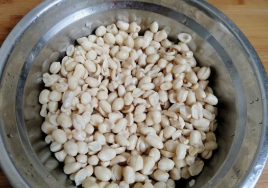 在家自制酒鬼花生,又香又脆又下酒,做法简单快速,一分钟学会