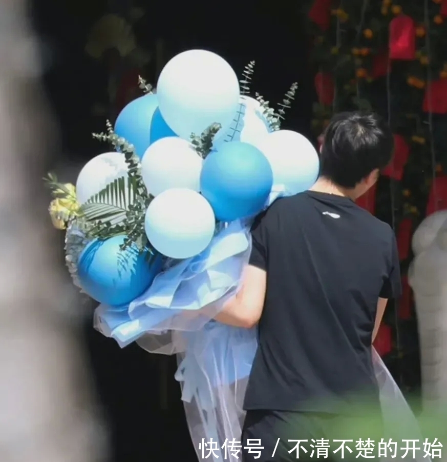 孙颖莎|王曼昱生日庆祝曝光!陈梦孙颖莎设计,马琳做蛋糕肖战买鲜花气球