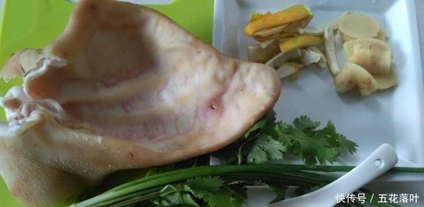 酒店|只有做夏天才是猪耳朵美味,且味道一点也不比酒店差