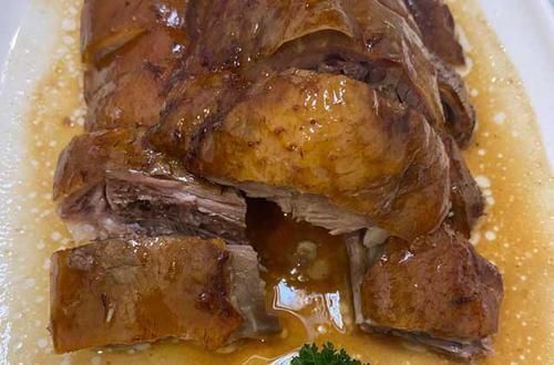 每逢过年美酒佳肴满桌,忌吃喝过度,4点帮你躲过 “美味综合症”