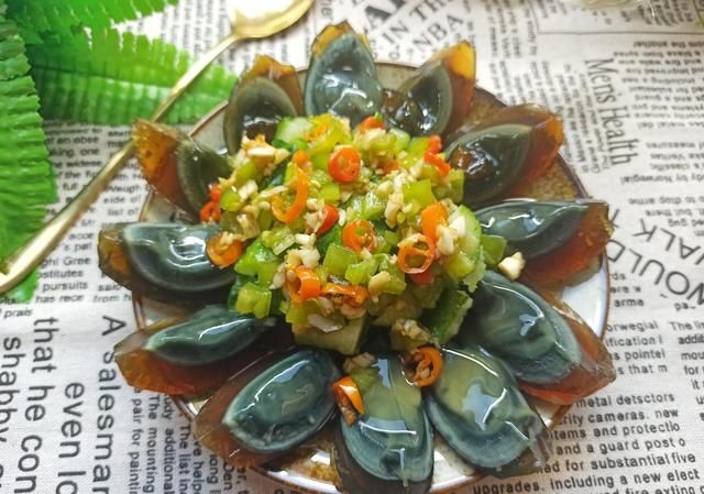 年夜饭必备的6道凉拌菜，清爽解腻，营养又美味，看着就很有食欲