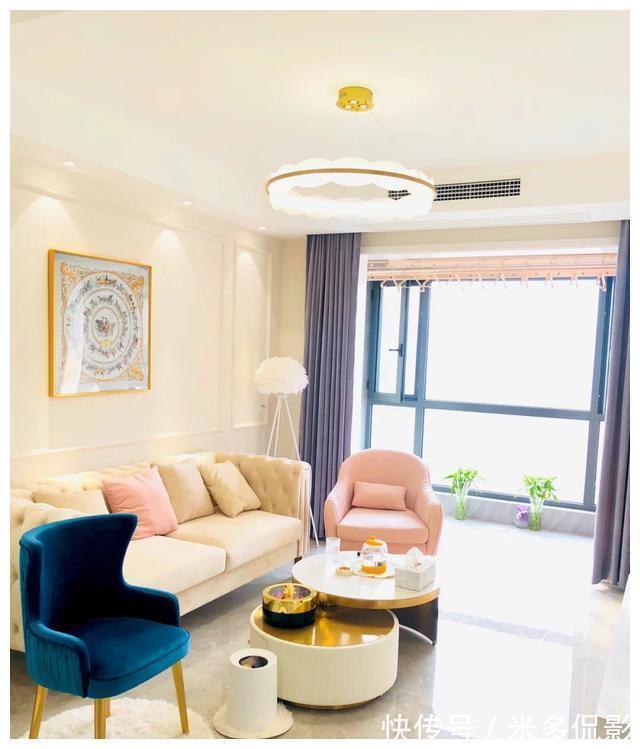 石膏线|她家88平米,全屋刷乳胶漆,石膏线做背景墙,效果太漂亮温馨了