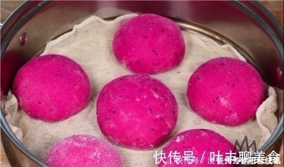 馒头|用火龙果来发面,做法太厉害了,上桌颜值超高,高手在民间!