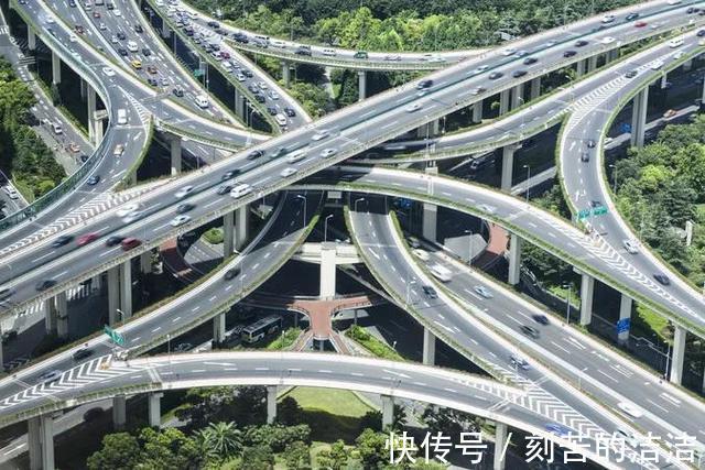 房产|房子周边有这些建筑物,认真地思考是否接受得了,不然贬值又后悔