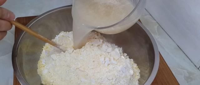 吃法|玉米面又出新吃法,教你简单一做,做法比面包简单,比蛋糕都好吃