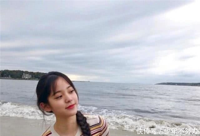 空气刘海|女生别总扎马尾,试试这三种“半扎发”,异性缘好到爆!