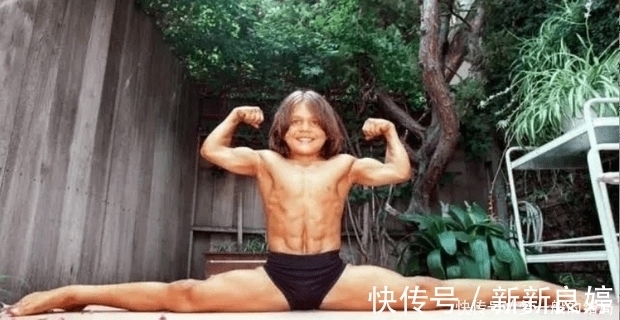 小子|世界上最强壮男孩，每天600个俯卧撑，长大后肌肉男变成胖小子