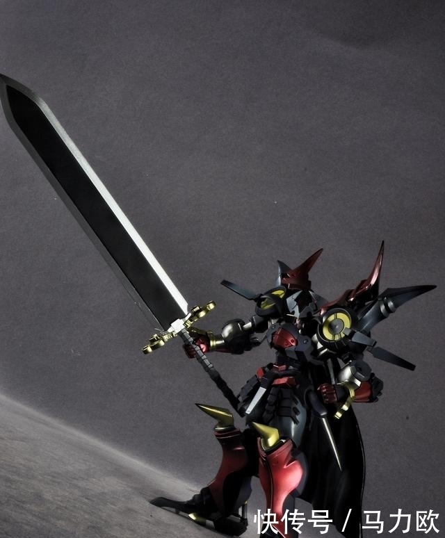 m「佳作」武神装攻,我的斩舰刀下无物不断