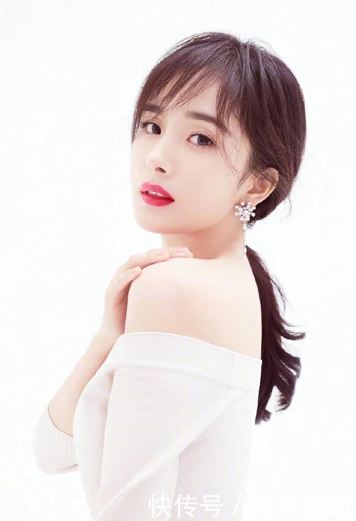 放弃|女人过了30就放弃中分吧!试试这4种“刘海”发型,更减龄显脸小