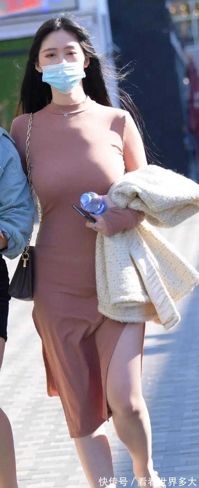 完美状态 美妙精致的包臀裙装扮彰显女性柔美气质,体现完美状态,舒适十足!